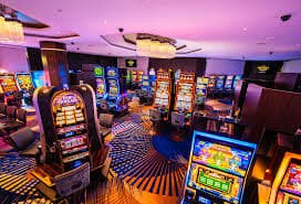 Sảnh Live Casino với dealer thật tại 8us